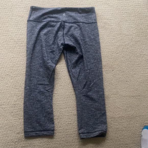 Lululemon cropped pants - Picture 2 of 2